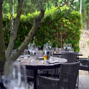 Restaurant - auberge des carrieres - les taillades - La Bastide des Songes - Chambres d'hôtes Luberon - Vaucluse - Luberon - Cavaillon - AvignonRestaurant - auberge des carrieres - les taillades - La Bastide des Songes - Chambres d'hôtes Luberon - Vaucluse - Luberon - Cavaillon - Avignon